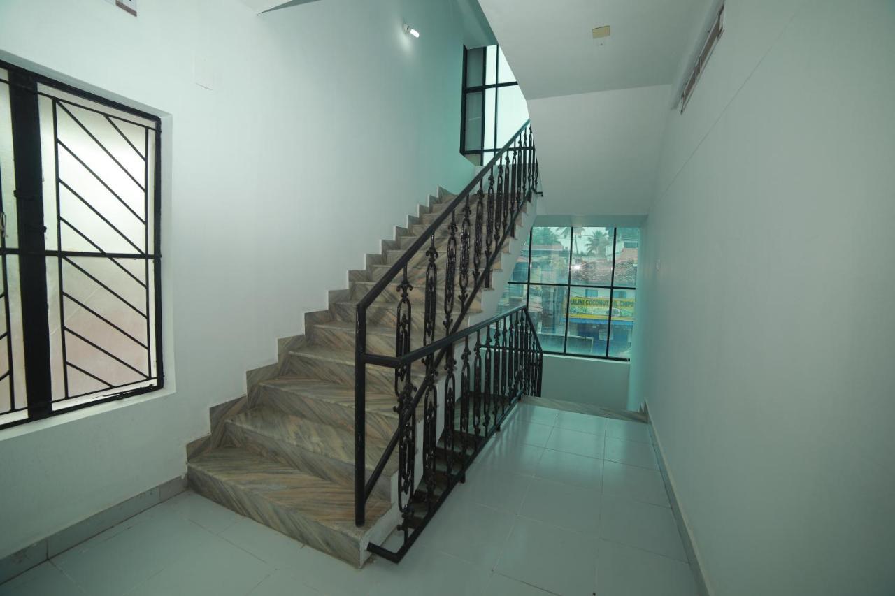 Отель Meghna Residency Тривандрум Экстерьер фото