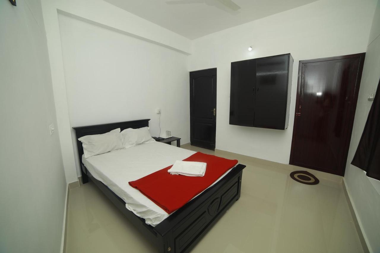 Отель Meghna Residency Тривандрум Экстерьер фото